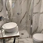 Gasthuis Room Rental Napels